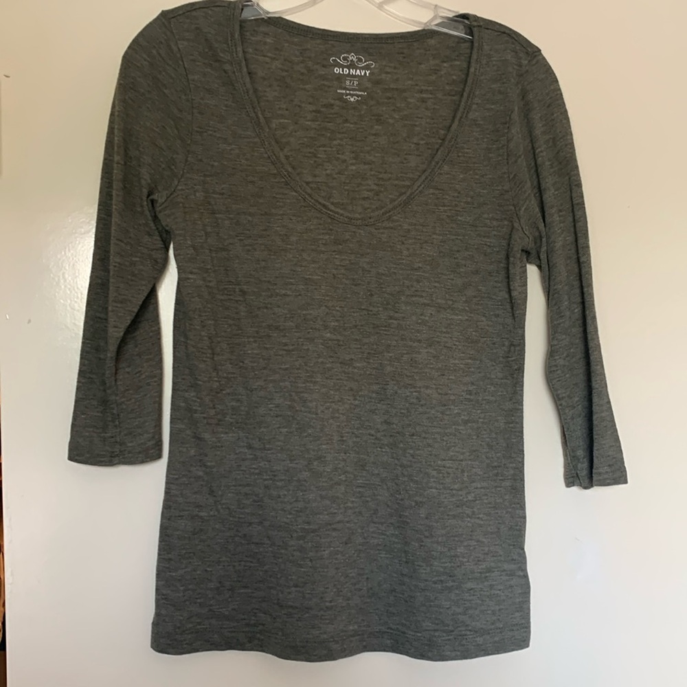 - Old Navy 3/4 Sleeve Top